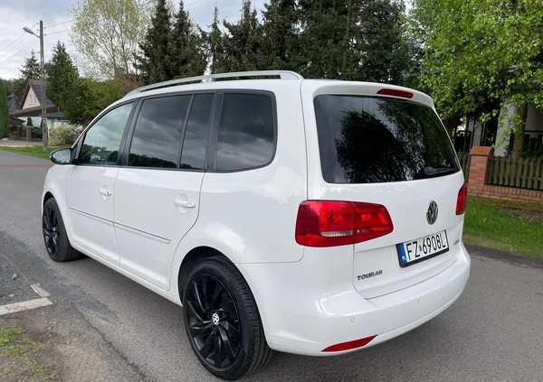 Volkswagen Touran cena 38900 przebieg: 244236, rok produkcji 2012 z Góra małe 121